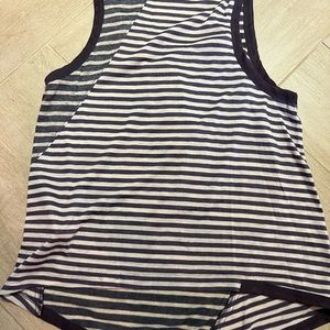 Size medium stripe top